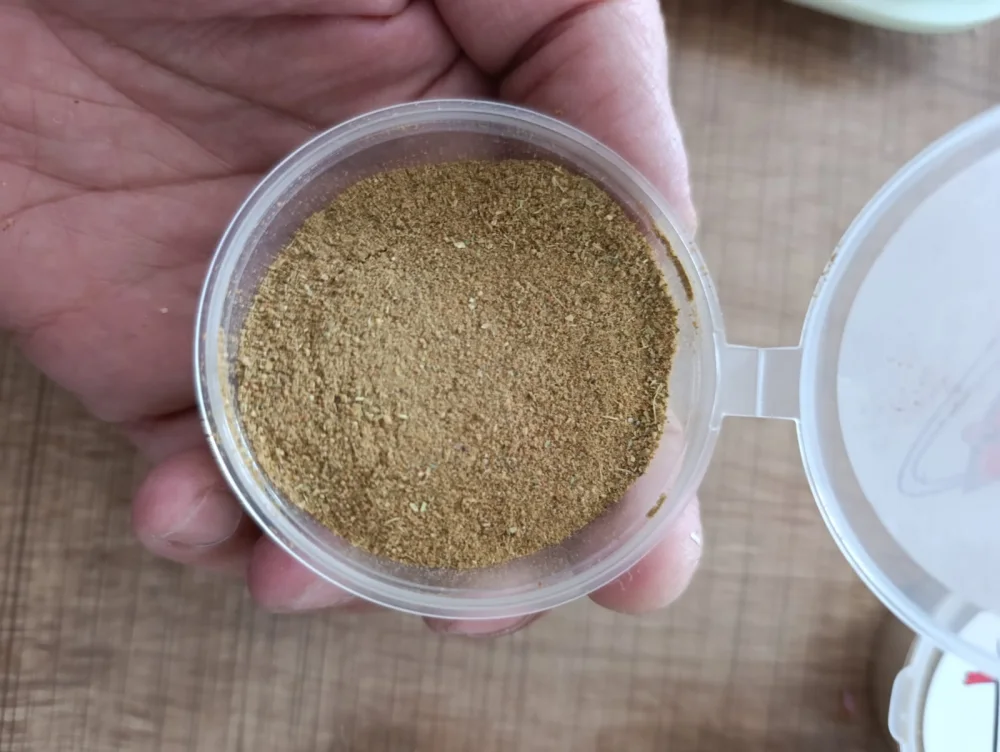 20 Gram Protein İçerikli Toz Balık ve Karides Yemi Besin Destek Katkı 1 Adet
